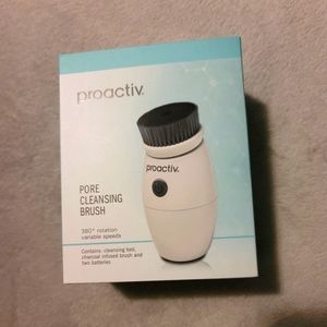 Proactiv Cleansing Brush